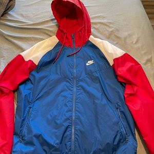 Nike Windbreaker size Medium